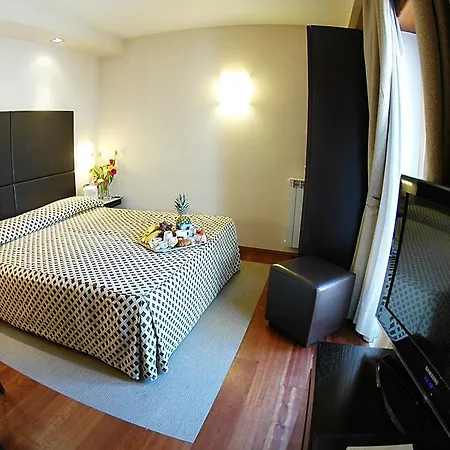 Hotel Western San Germano 4*